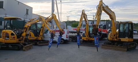 PELLES KOMATSU BRISE ROCHE OKADA LOCATION